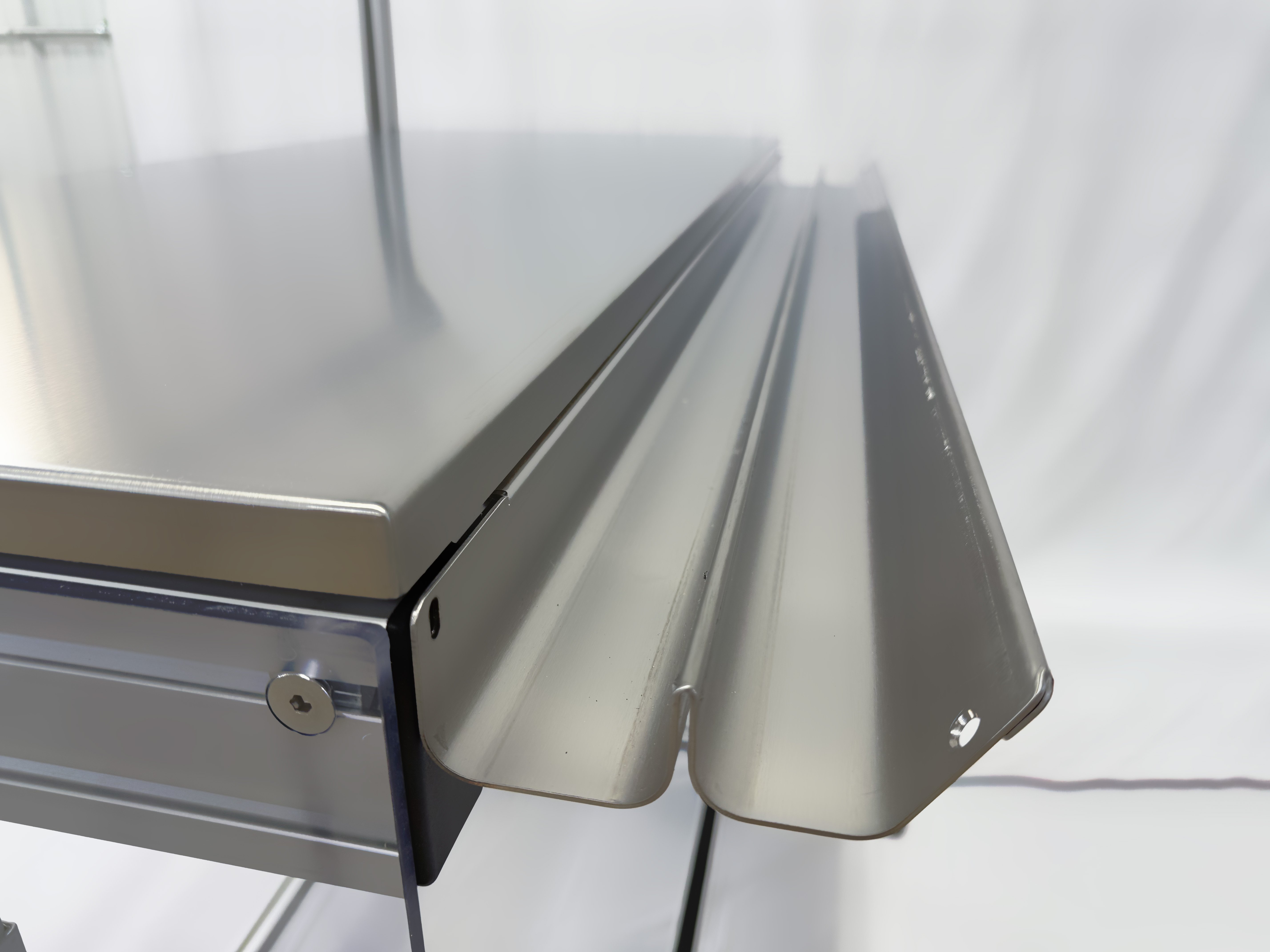 Medical workstation trough